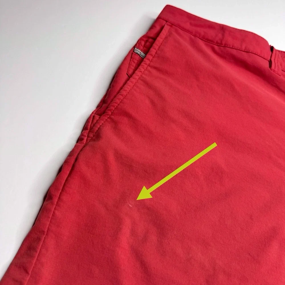Travis Mathew Stretch Flat Front Golf Shorts 10” Inseam Preppy Athleisure